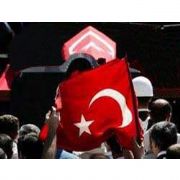 ŞEHİT CENAZESİ NDE BAŞBAKANA HAKARET ETTİ GÖZALTISI